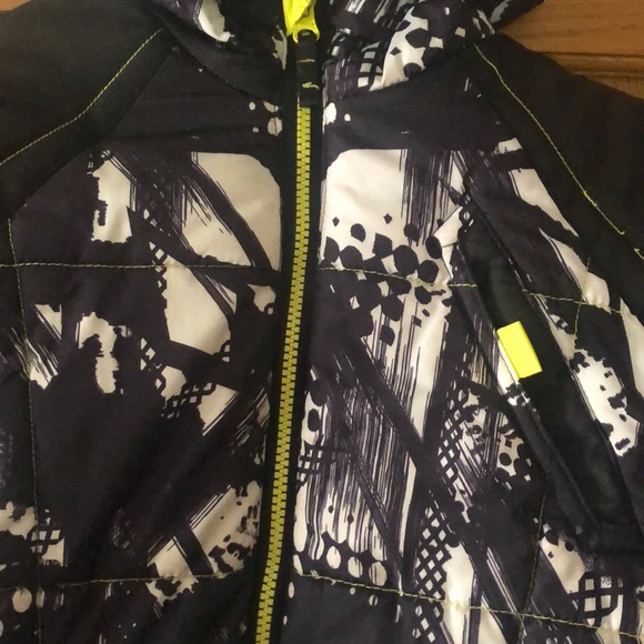 Boys winter jacket! - Picture 2 of 7